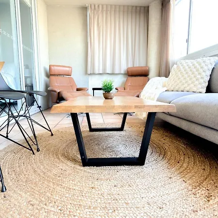 Oasis - Free Parking Gym Pool - Sleep 6 Apartment