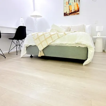 Oasis - Free Parking Gym Pool - Sleep 6 Apartment *