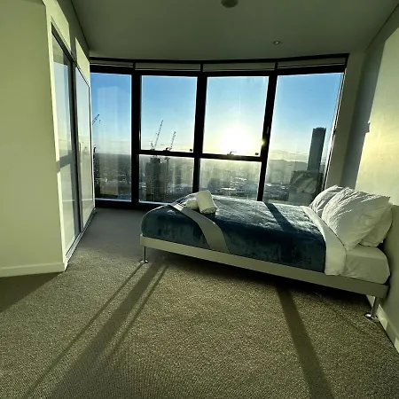 Four Bedroom In Cbd Brisbane