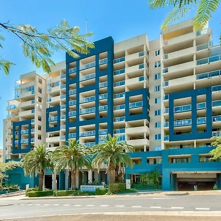 Apartment Oasis - Free Parking Gym Pool - Sleep 6