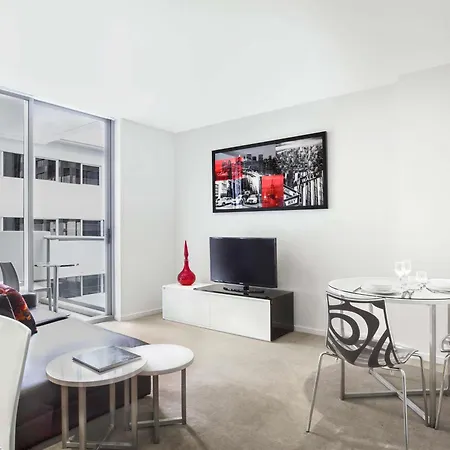 Mantra Midtown Aparthotel