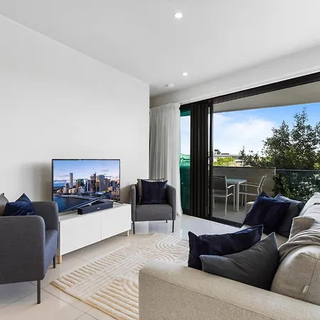 Spacious And Superb 3-bed