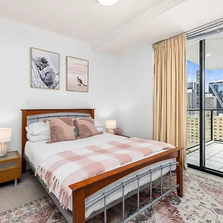 1-bed Centre With Pool, Bbq & Gym Apartment Brisbane