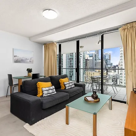 1-bed Centre With Pool, Bbq & Gym Apartment