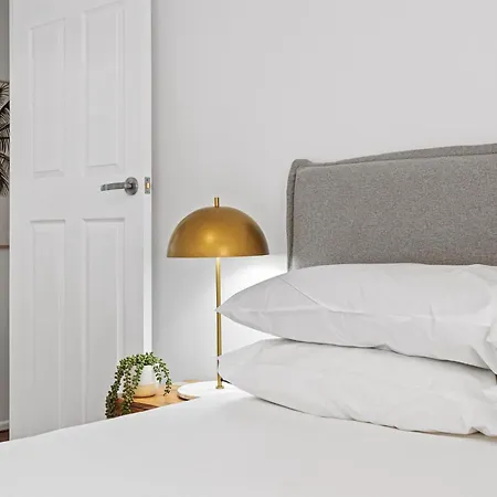 Windsor Cosy 2-bedroom Unit In Quiet Neighborhood