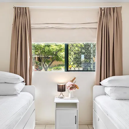 Apartment Albion Convenient Hideaway With Parking & Balcony Brisbane