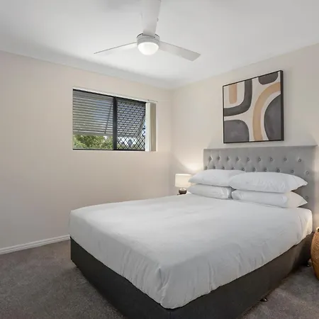 Comfy 2-bedroom Family With Free Parking Apartment Brisbane