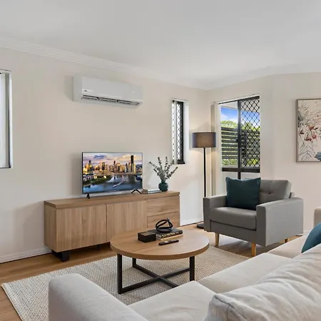 Comfy 2-bedroom Family With Free Parking Apartment Brisbane