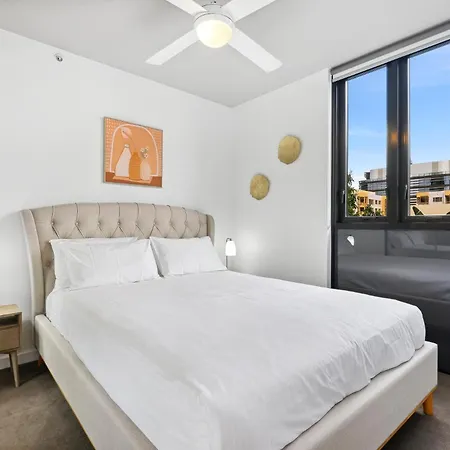 Apartment Cosy 2-bed With Pool Bbq Area And Secure Parking
