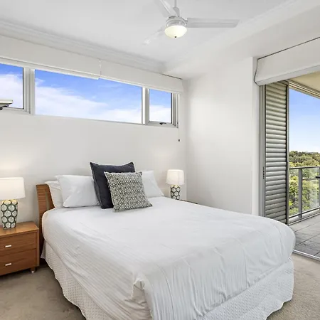 High-floor 2-bed Cbd Unit With Views & Amenities Brisbane