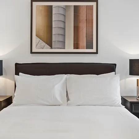 Apartment Riverside 2-bed By Brisbane's Landmarks With Pool *