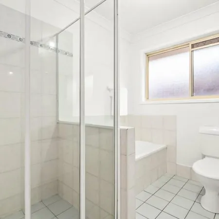 Spacious 3br W Parking In Sunnybank - Relax & Unwind Brisbane