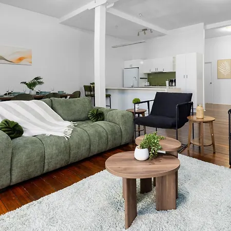 Apartment Spacious 3br Heritage With Pool, Parking *