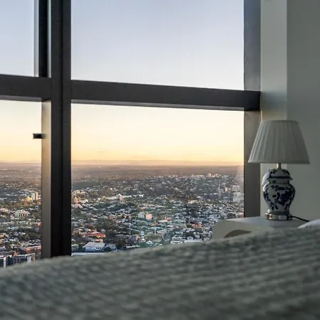 Apartment Altitude With Attitude Lv 61 Skyhome On Queens Wharf