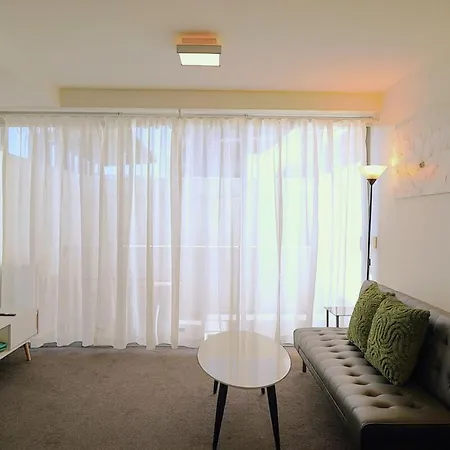 Inner-city 1br Near Showgrounds Brisbane