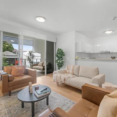 Beeston Street Teneriffe Apartment *