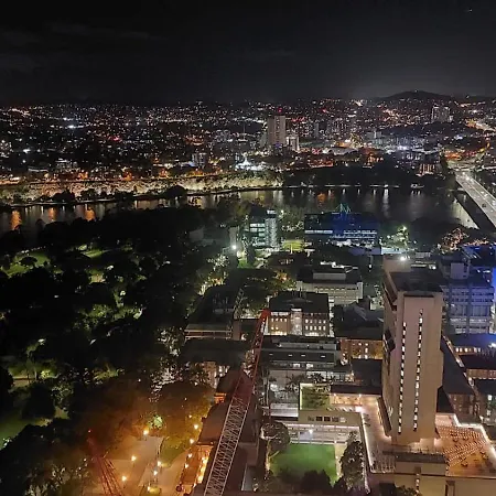 Apartment Luxury Riverfront Level 38 Queen's Wharf Tower