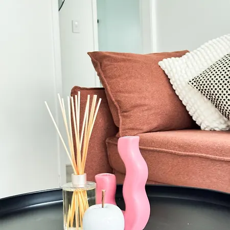 Apartment Cbd - 2br - Sleeps 6 - Snacks Wifi - Parking Brisbane
