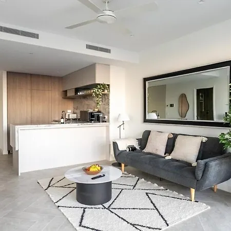 Altitude With Attitude Lv 61 Skyhome On Queens Wharf Apartment