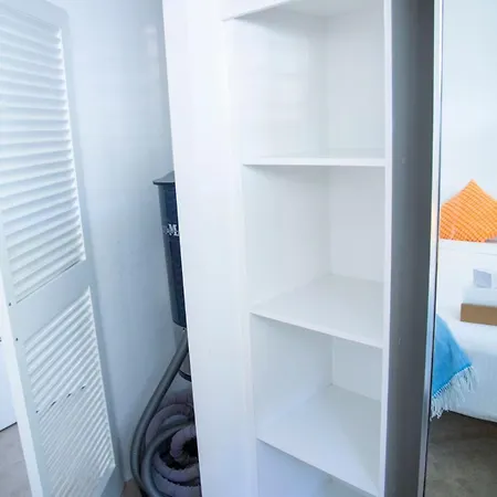 Apartment Luxury Penthouse In Cbd 4 Bed - 4 Bath *