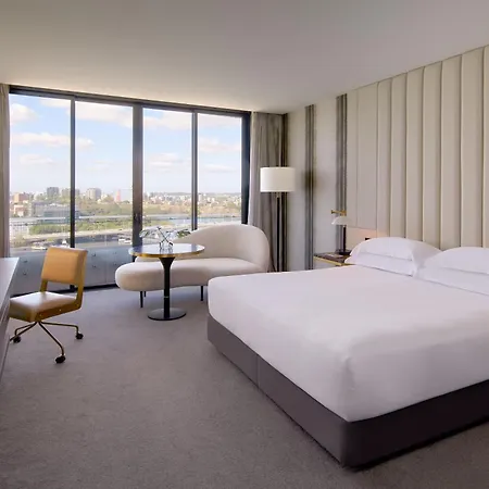 Emporium South Bank Hotel 5*