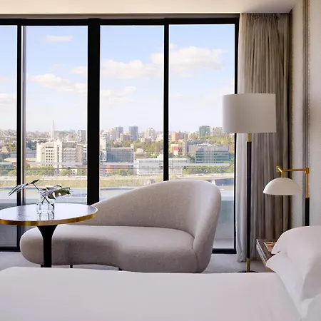 Hotel Emporium South Bank 5*