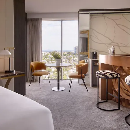 Emporium South Bank Hotel 5*