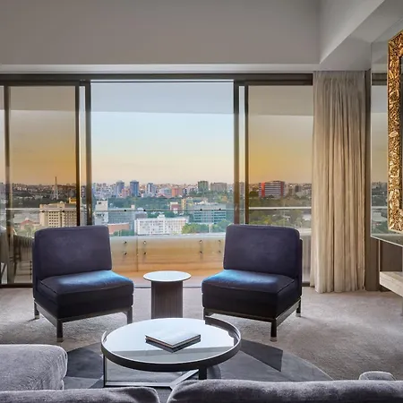 Emporium South Bank Hotel