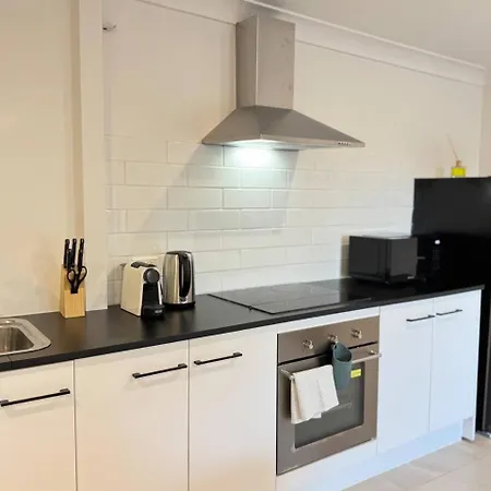 Holiday home Spacious Belmont Granny Flat Easy Access To Cbd & Bayside *