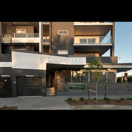 Chermside Apartment *