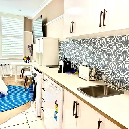 Cozy In Adina Cbd Anzac Square Apartment Brisbane