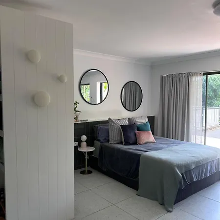 Mediterranean & Garden View Private Pet Friendly *