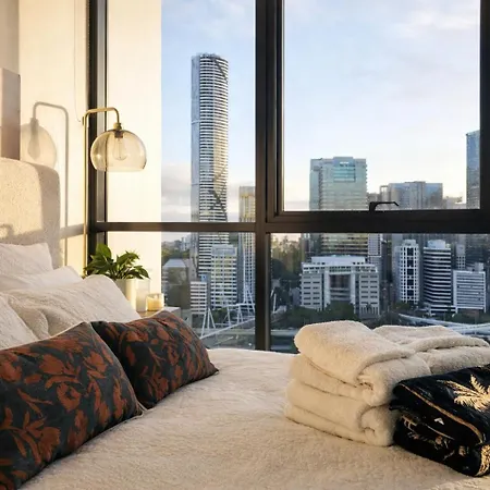 Million Dollar View Luxury Checkout 3pm * Brisbane