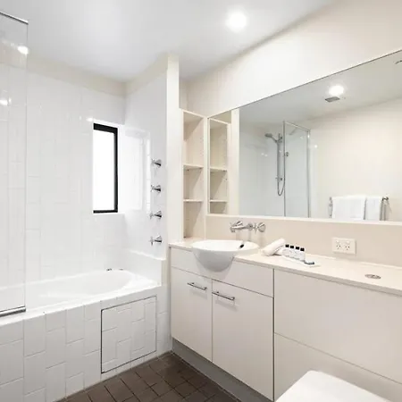 Cbd Luxury With River & Botanic Garden Views From Spacious Balcony *