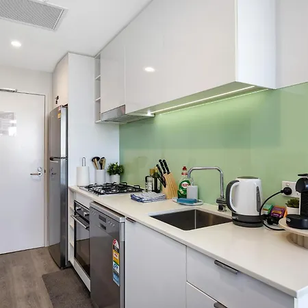 Apartment Stylish In Share Save Brisbane
