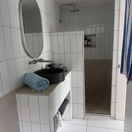 Mediterranean & Garden View Private Pet Friendly Brisbane
