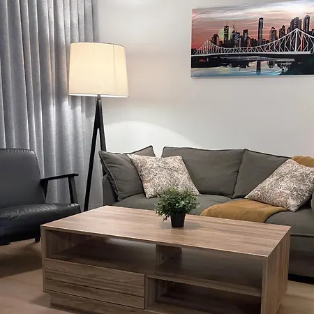 Apartment Centre Comfort And Convenience Brisbane