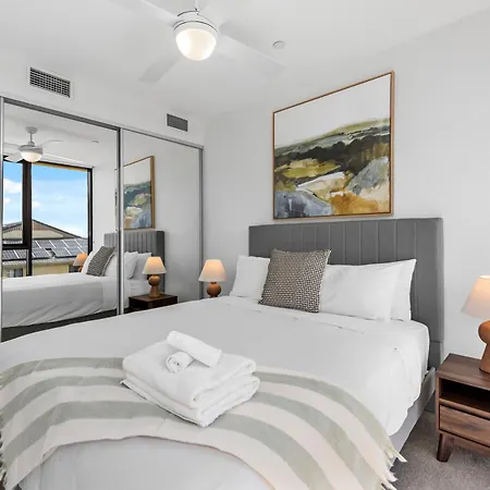 Style 2br With Beautiful Pool, Gym And Parking * Brisbane
