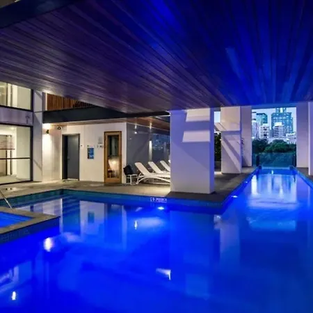 Million Dollar View Luxury Checkout 3pm Apartment *
