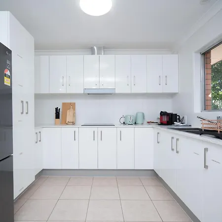 3br Family - Sunnybank Hills Near Sunnybank Plaza *