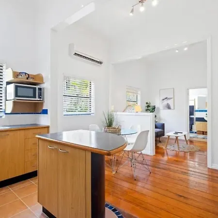 Unit New Farm, Walk To Cafes And River Apartment