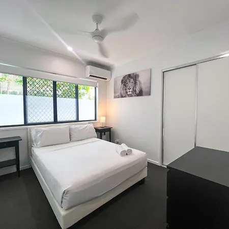 Apartment Peaceful 3br 2ba With Parking Near Airport And Cbd *