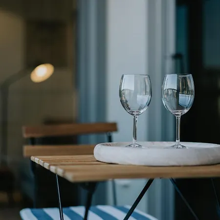 Nooon Qw - Managed By The Nooon Apartment *