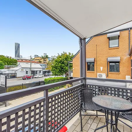 Spring Hill Hotel 3*