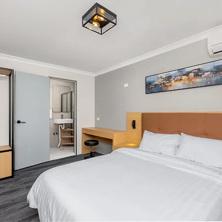 Spring Hill 3* Brisbane