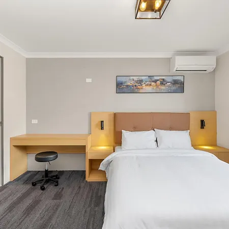 Spring Hill Hotel