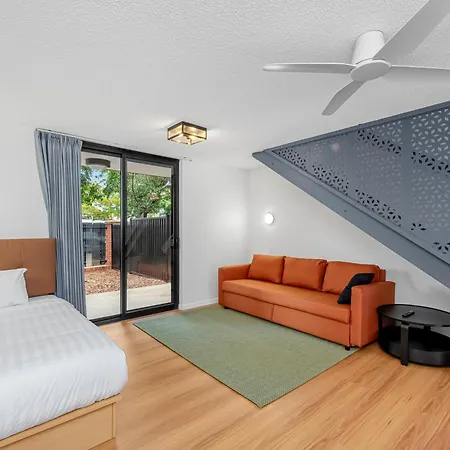 Spring Hill Hotel