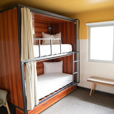 Roamer Hotel Brisbane