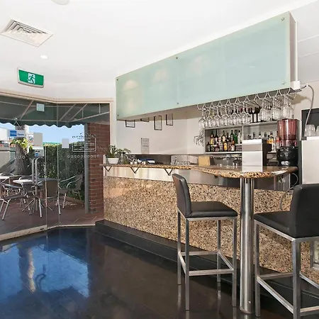 Comfort & Northgate Airport Inn 4*