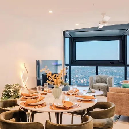 2bed Luxe Queens Wharf - Carpark And View * Brisbane